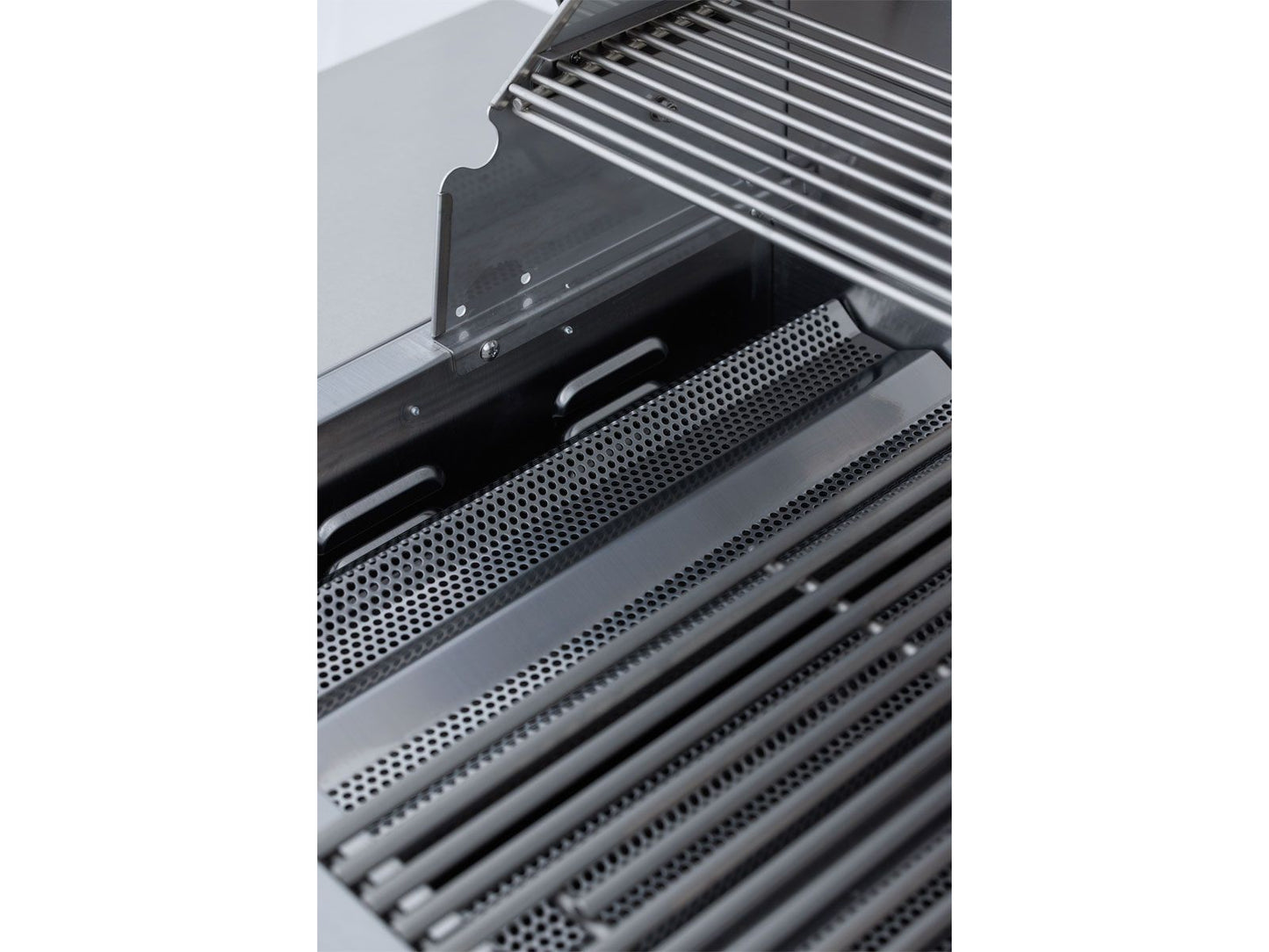 Blaze BCM 32-in 4-Burner Built-In Gas Grill