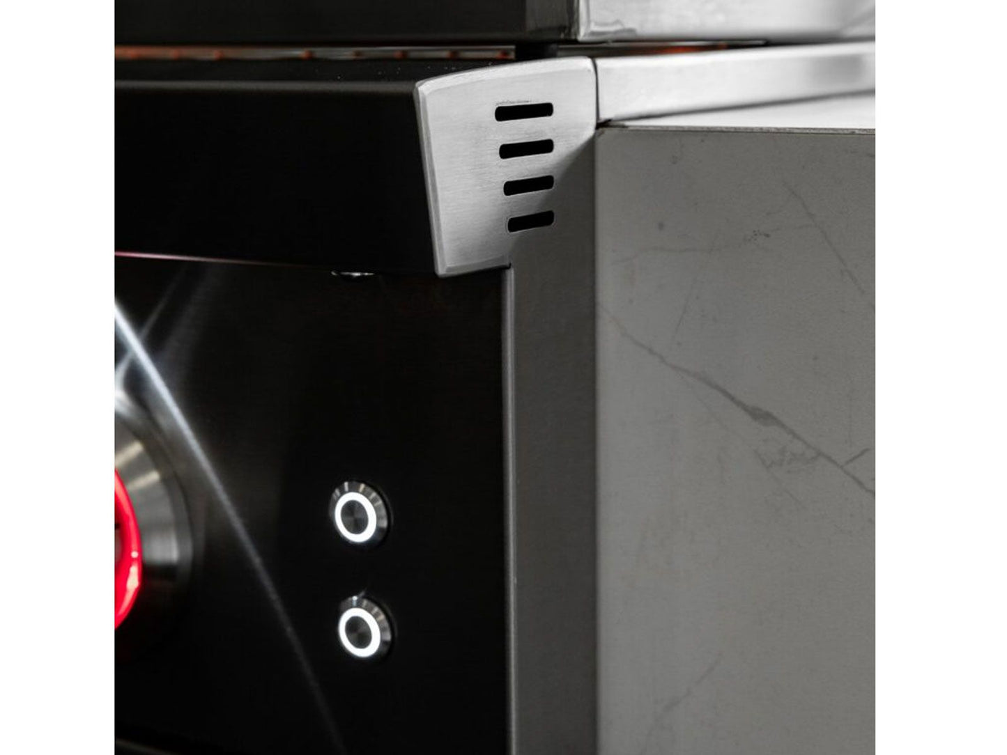 Summerset Sizzler Pro 40-Inch 5-Burner Built-In Gas Grill With Rear Infrared Burner